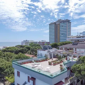Piccolo , Milano Marittima Italia